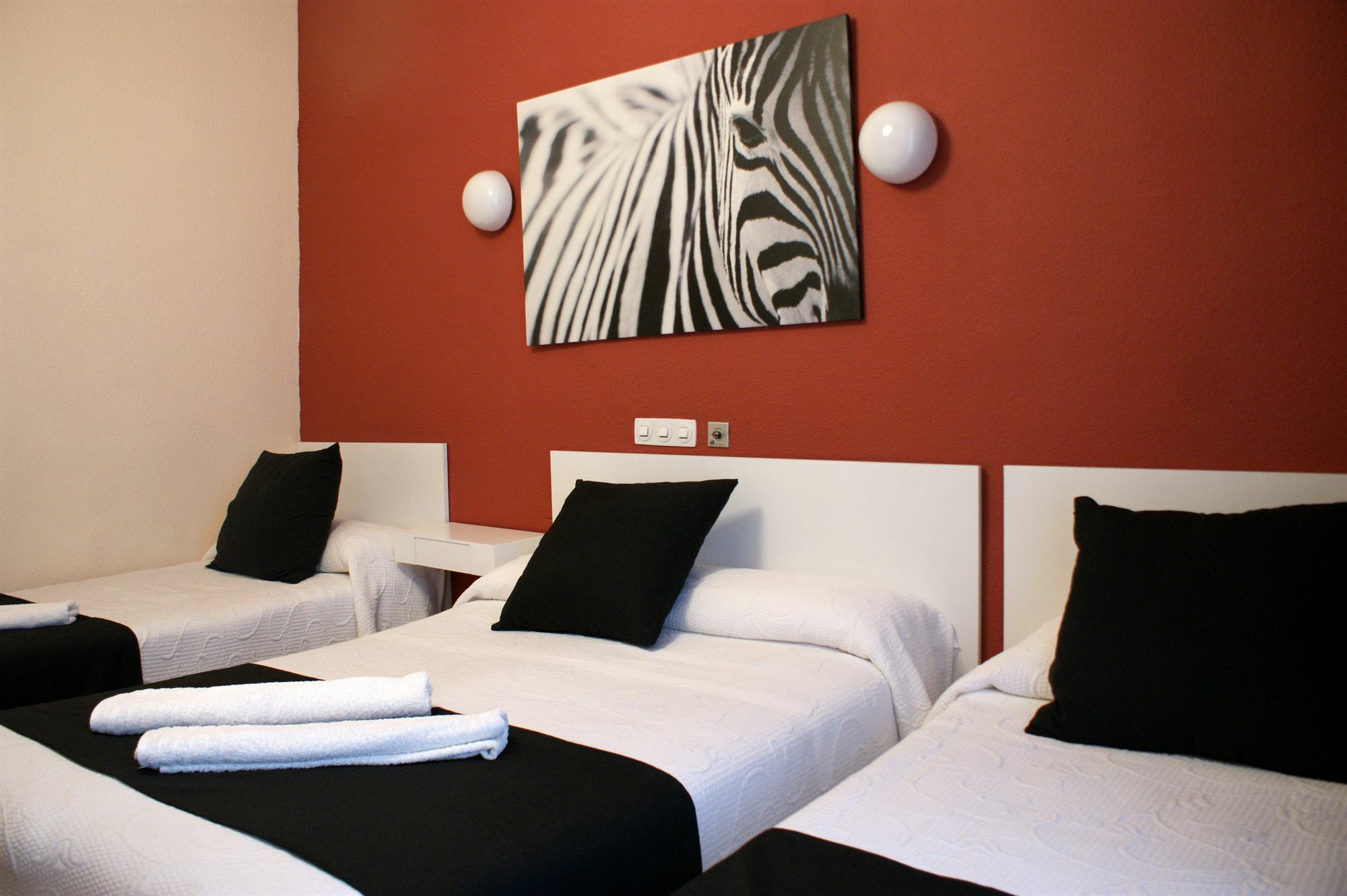 Hostal Rias Bajas Madrid Ngoại thất bức ảnh