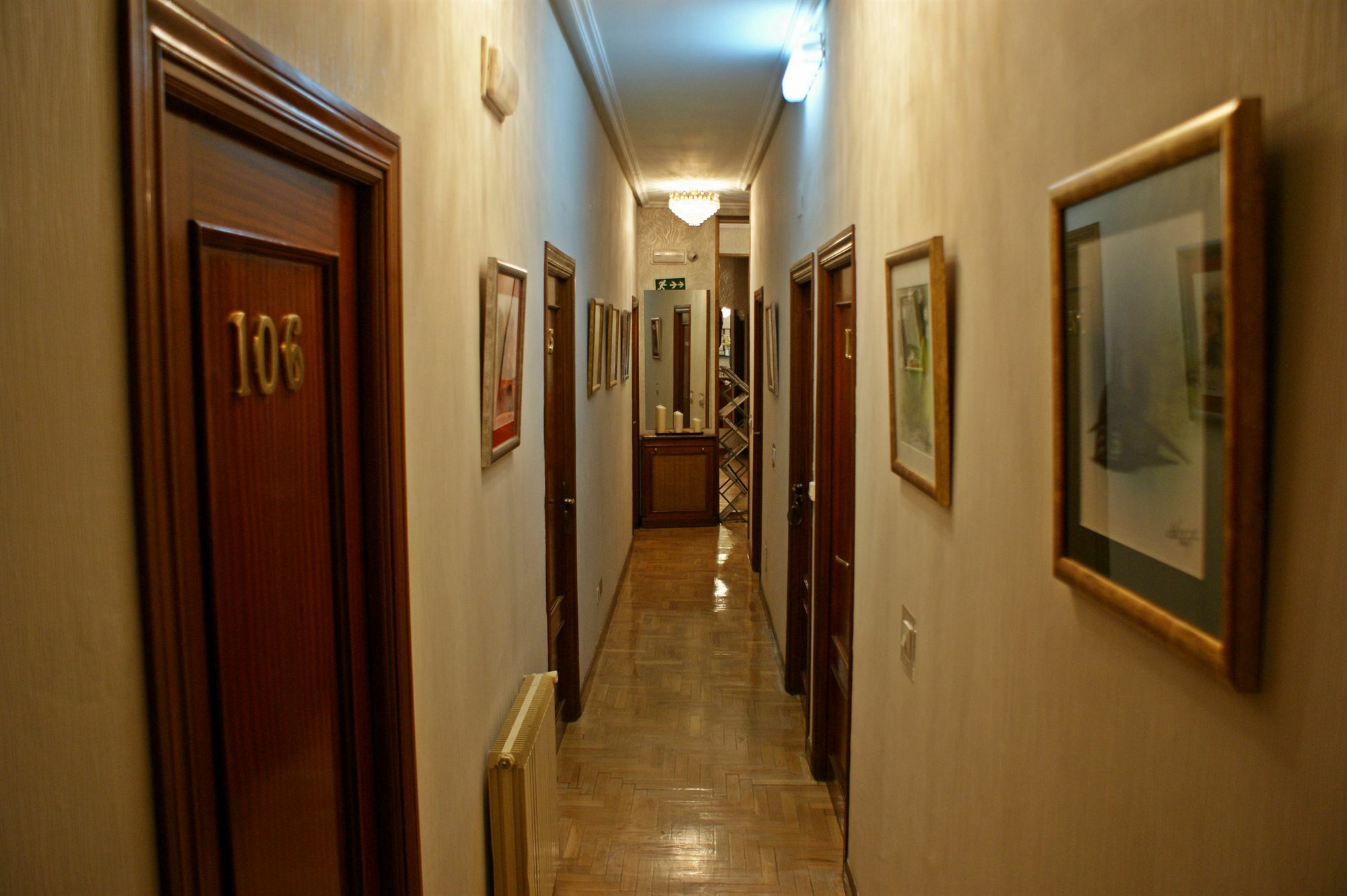 Hostal Rias Bajas Madrid Ngoại thất bức ảnh